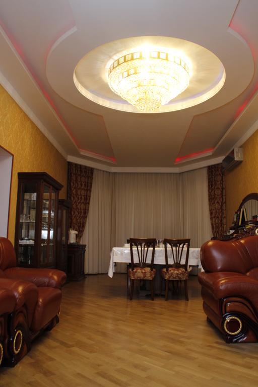 Baku Butik Mini-Hotel Bagian luar foto